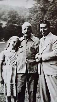 Дьюї зі своїм іракським другом і учнем Джафаром Нурі. 1949 р.