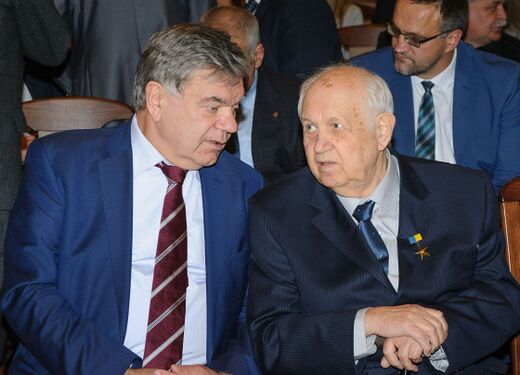 Із Віктором Григоровичем Бар’яхтаром - вченим-фізиком, академіком НАН України, почесним академіком НАПН України