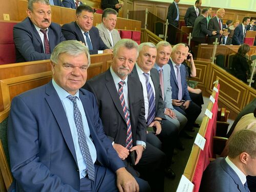 Із президентами Національної і національних галузевих академій наук України в залі Верховної Ради України (2019)