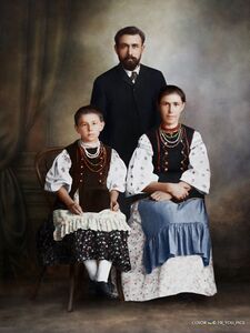 Грінченко Б. з дружиною та донькою